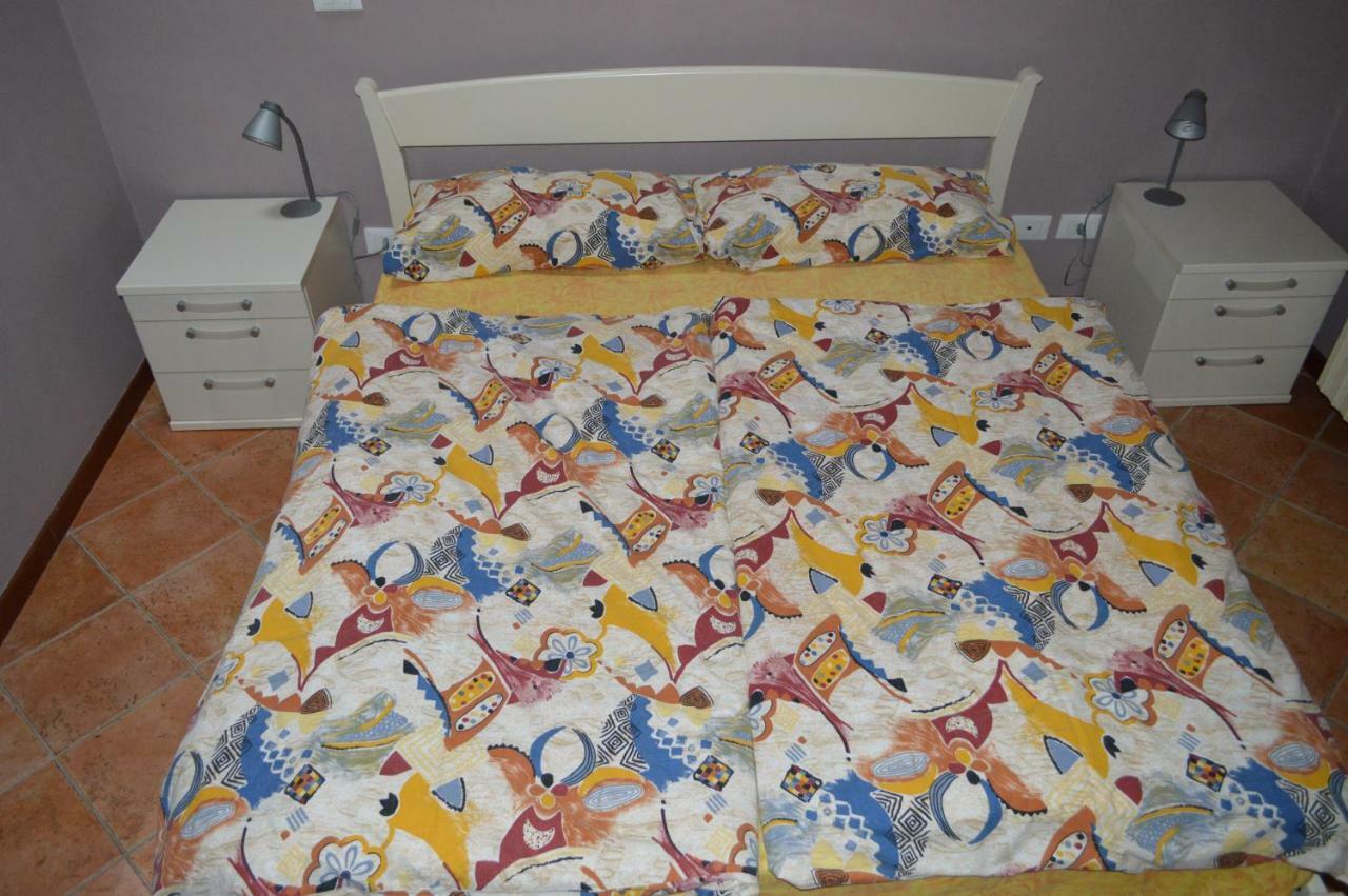 Il Melograno B&B Apartament Roe Екстериор снимка