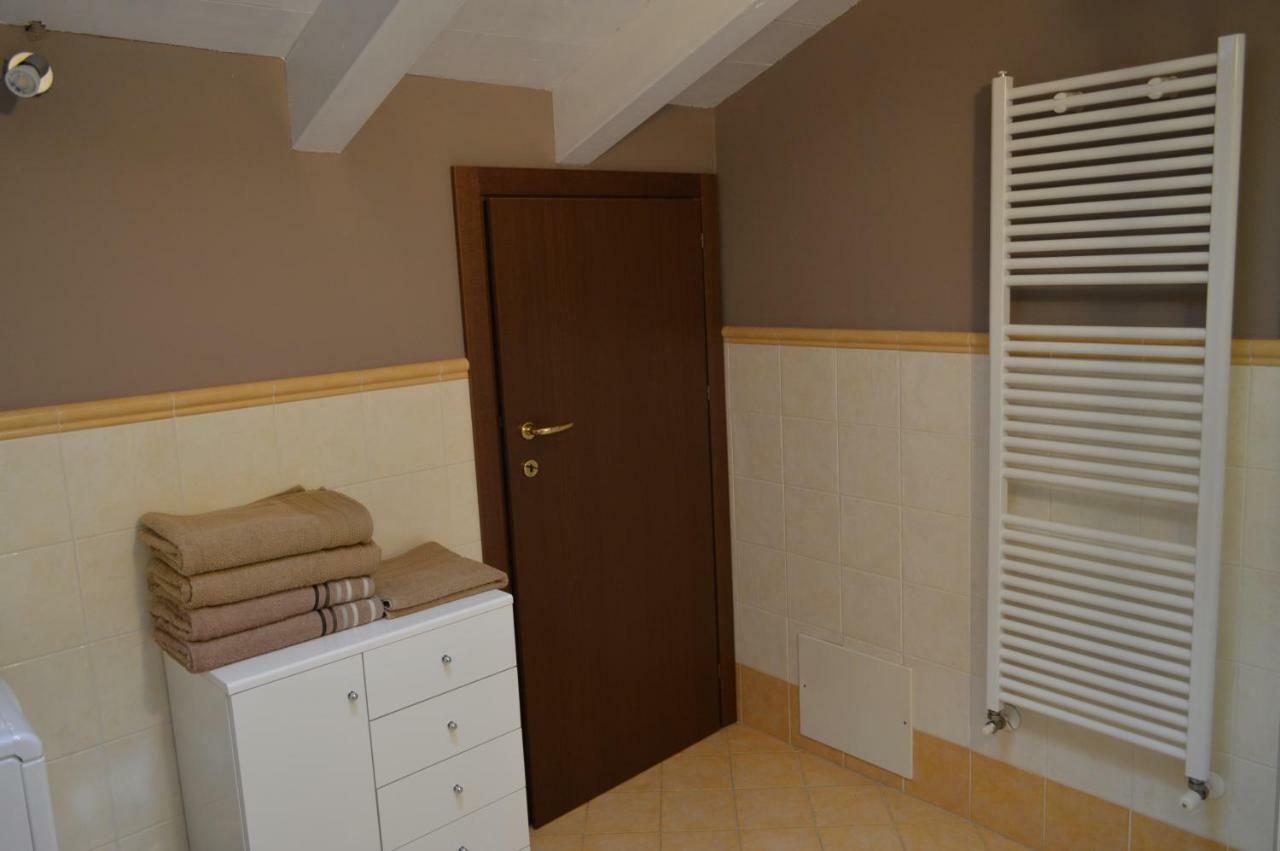 Il Melograno B&B Apartament Roe Екстериор снимка