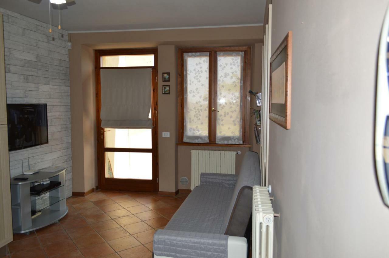 Il Melograno B&B Apartament Roe Екстериор снимка