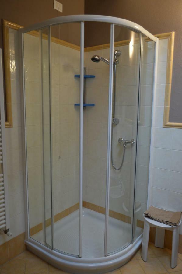 Il Melograno B&B Apartament Roe Екстериор снимка