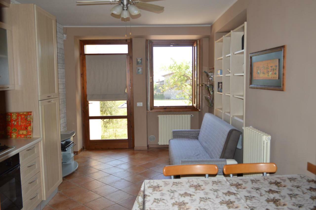 Il Melograno B&B Apartament Roe Екстериор снимка